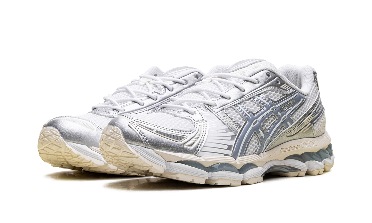 Gel-Kayano 12.1 "Silver Ice Blue" 1203A759 101